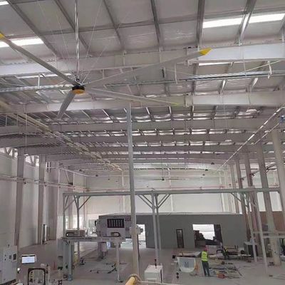 Un bon prix. Grand plafond industriel pour le refroidissement des entrepôts en ligne