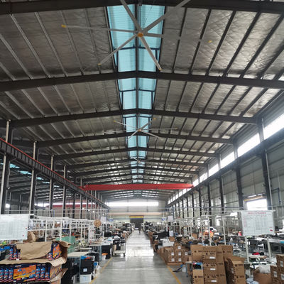 0.40KW Ventilateurs HVLS à haute vitesse à grand volume pour le centre de gym