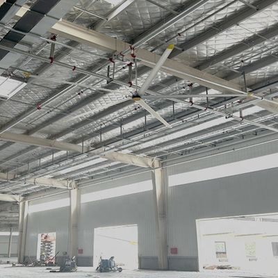 Un bon prix. Ventilateur de plafond industriel refroidi à l'air de 24 pieds avec 6 lames à feuilles en ligne