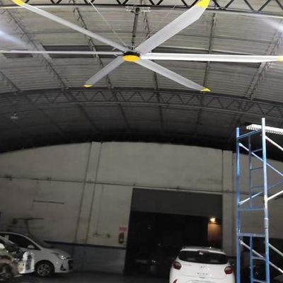 Un bon prix. Économie d'énergie Ventilateur de plafond HVLS de 5,0 m 16 pieds pour une maintenance gratuite et une meilleure ventilation en ligne