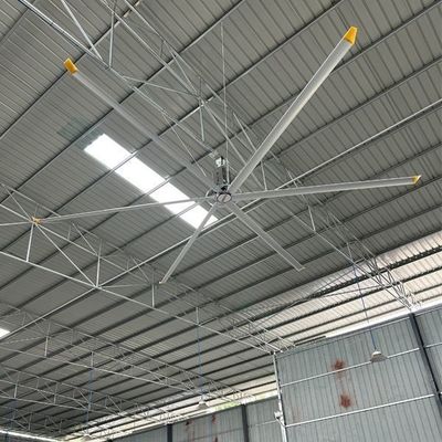 Un bon prix. Ventilateur de grande taille pour les usines en ligne