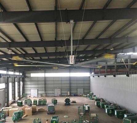 Un bon prix. Ventilateurs de plafond commerciaux à six lames de 65 tours par minute 16 ft en ligne